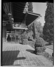 Go to image 4.