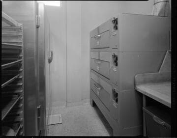 Commercial kitchen