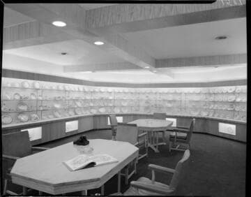 Commercial lighting