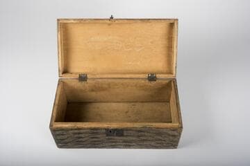 Arch-decorated Box